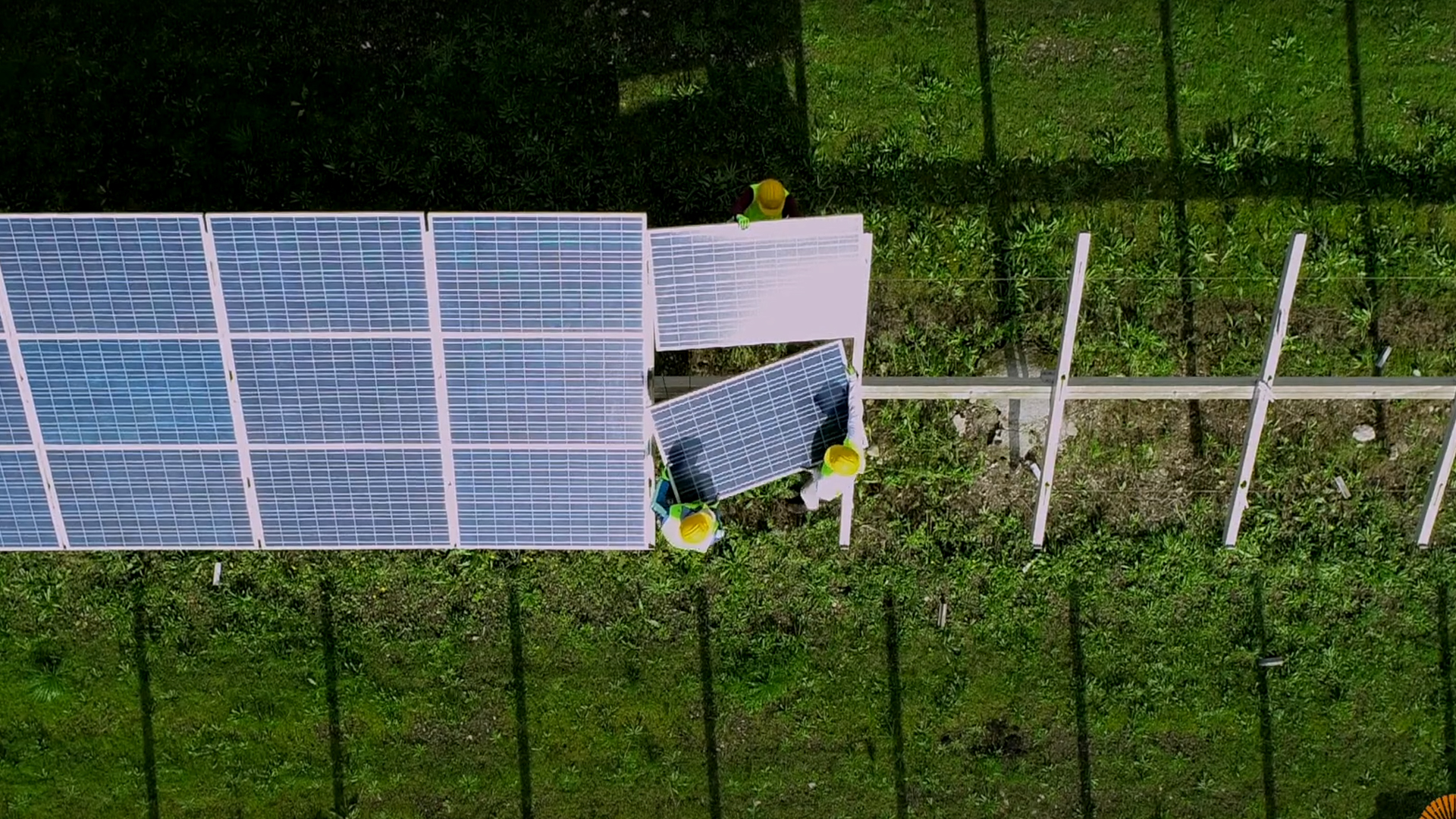 Tecnici Tresun in fase di repowering e manutenzione su impianto fotovoltaico